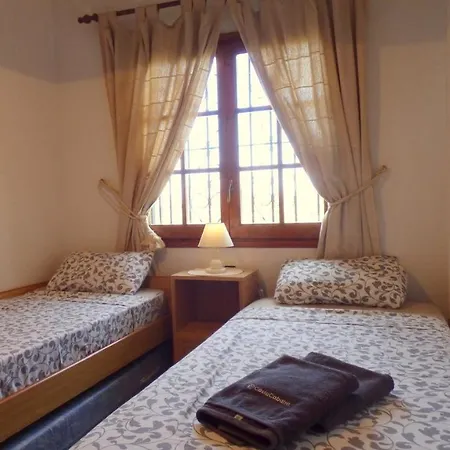 Vila Caules Sleeps 8 Pool Wifi