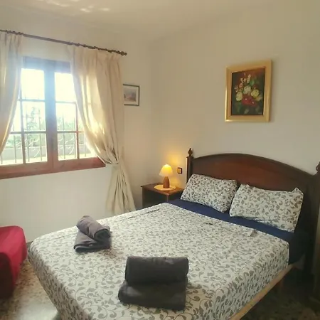 Caules Sleeps 8 Pool Wifi * Santa Ceclina