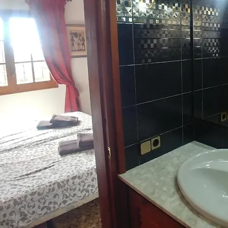 Caules Sleeps 8 Pool Wifi Vila Santa Ceclina